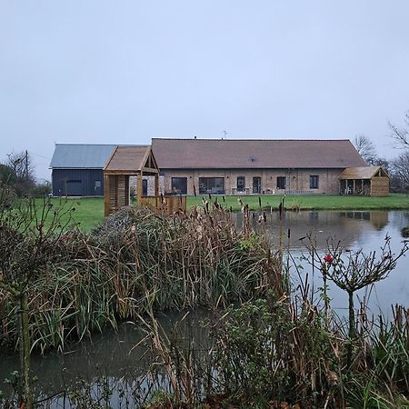 Chambre D Hotes Le Pigeonnier Fromelles Exterior foto